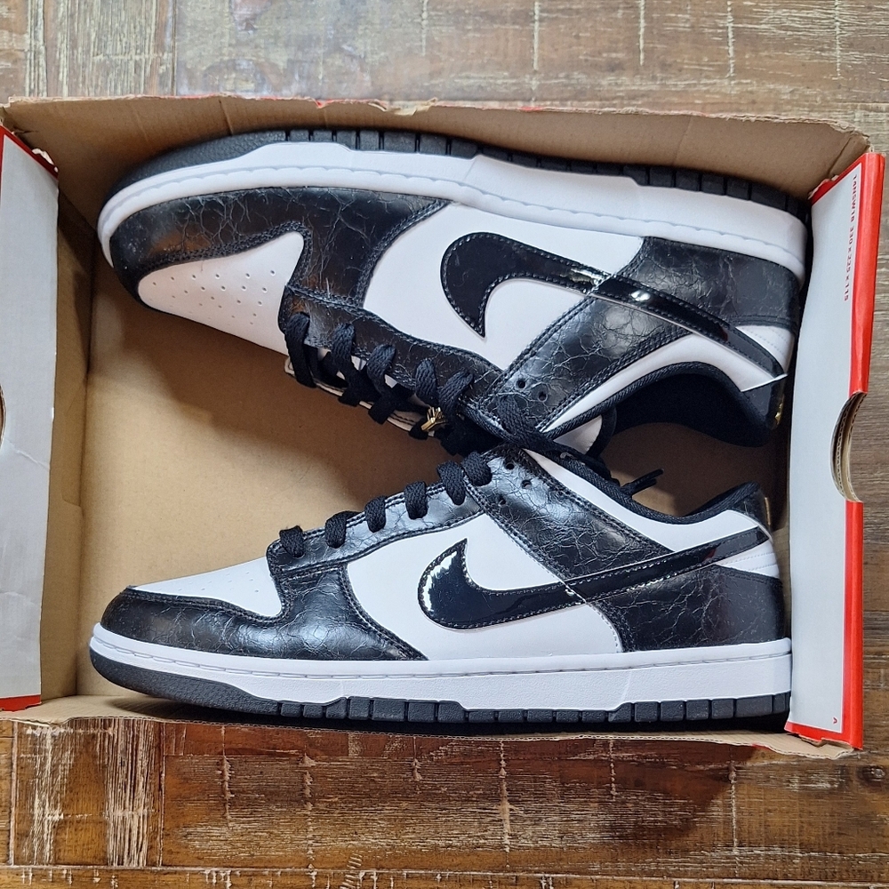 Nike Dunk Low Retro SE White Blk Gold Sz 11 Sneakers DR9511 100 NEW w/Box No Lid - Picture 8 of 10